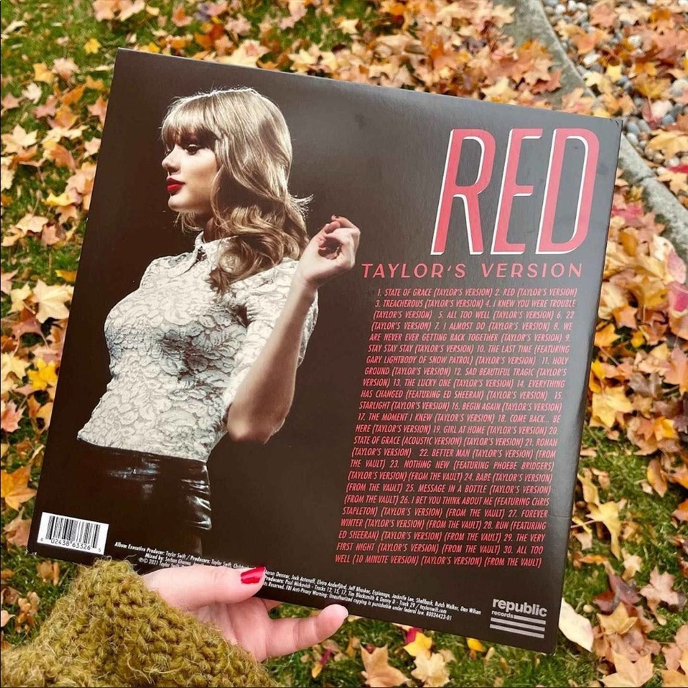 TAYLOR SWIFT Red Target Exclusive Taylor’s Version 4 records NEW - Picture 3 of 3